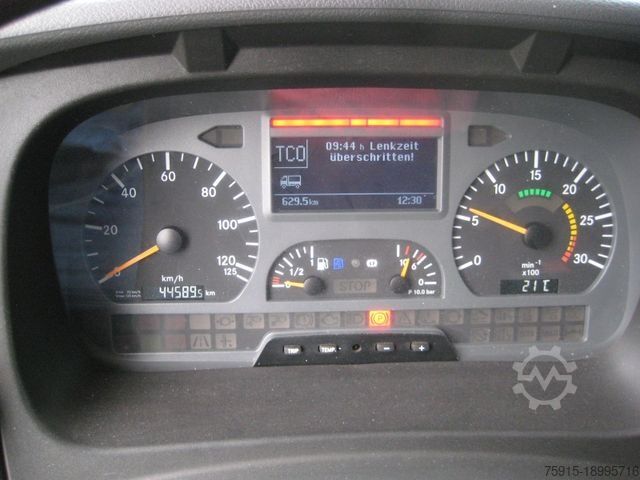 Furgoneta caja MERCEDES-BENZ 818 L Atego mit LBW / Euro 5 / nur 44.000 KM