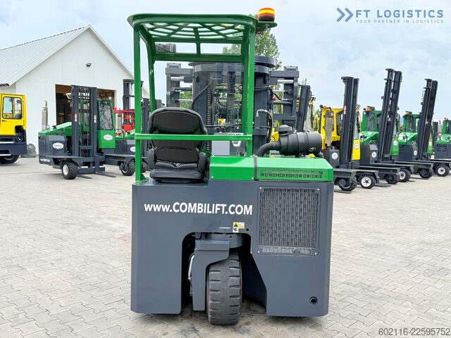 Carretilla retráctil de 4 vías Combilift CB3000 / TRIPLEX 4900MM / FREE LIFT