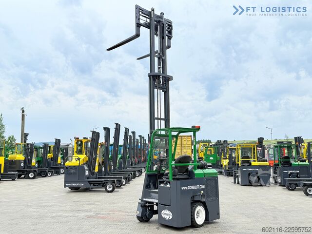 Xe nâng bốn hướng Combilift CB3000 / TRIPLEX 4900MM / FREE LIFT