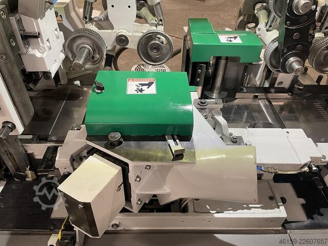 Mesin pembentuk Weinig Hydromat 1000 (5S)