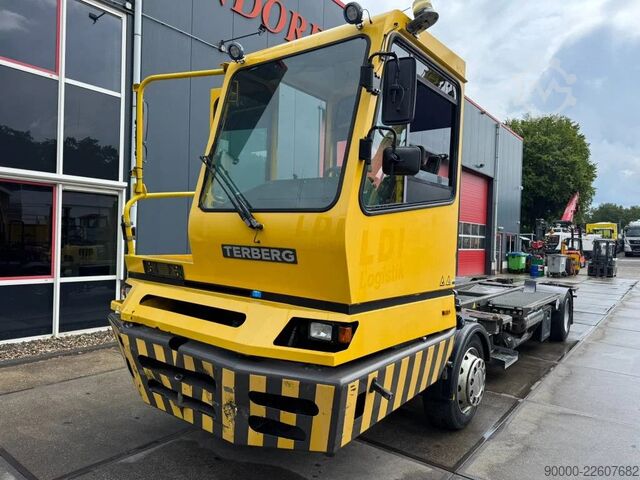 Terminal tractor Terberg BC 182