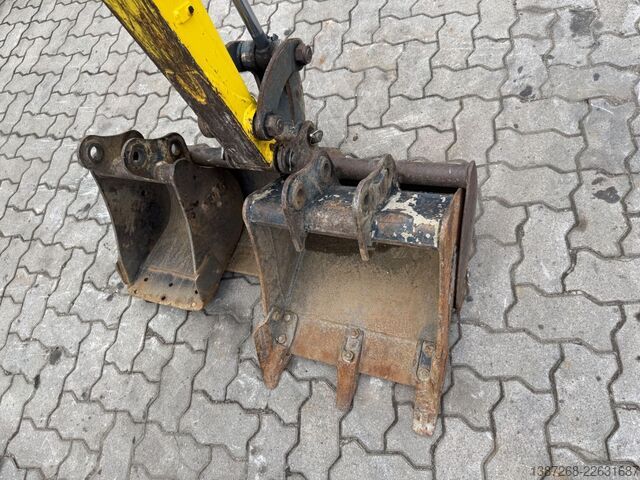 Miniekskavaator WACKER Neuson ET16 / 2019 BJ / 1.520 H / 3x Löffel