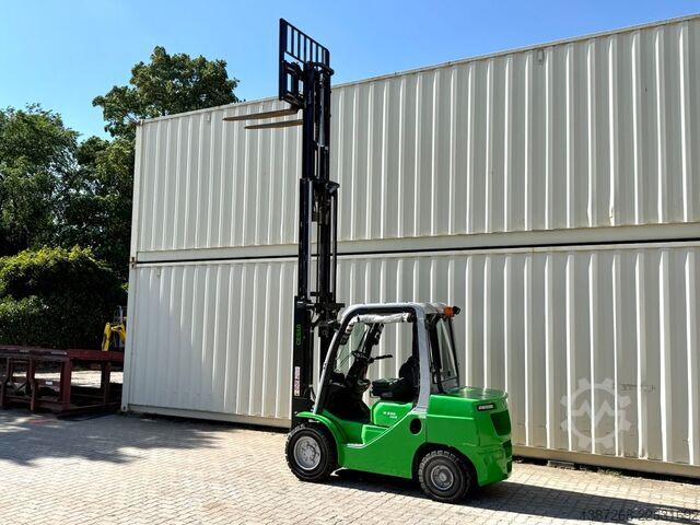 フロントローダーフォークリフト CESAB M330DV Diesel / 3 T  / 2025 BJ / 284 H / Waage