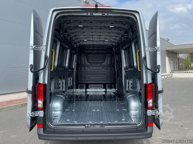 Furgoneta de caja alta MAN TGE 3.180 L4H3 Kasten 4x4 STANDHZ ACC LENKRADHZ
