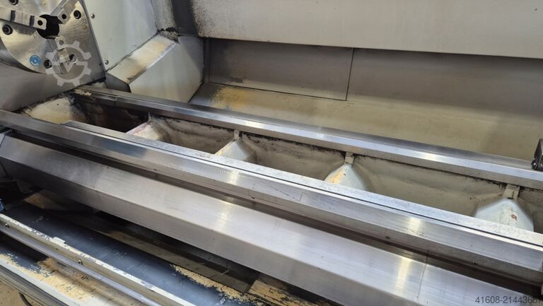 Mesin bubut terkendali siklus SEIGER SLZ 700 E x 3000