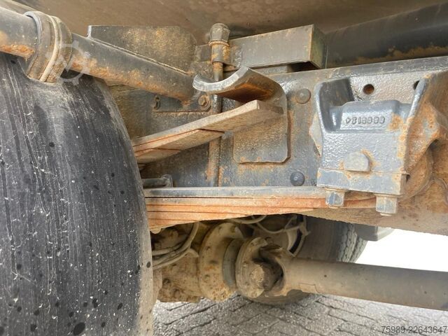 รถบรรทุกน้ำมัน Volvo FL6.14 Volume: 9270 L 3 COMPARTMENTS
