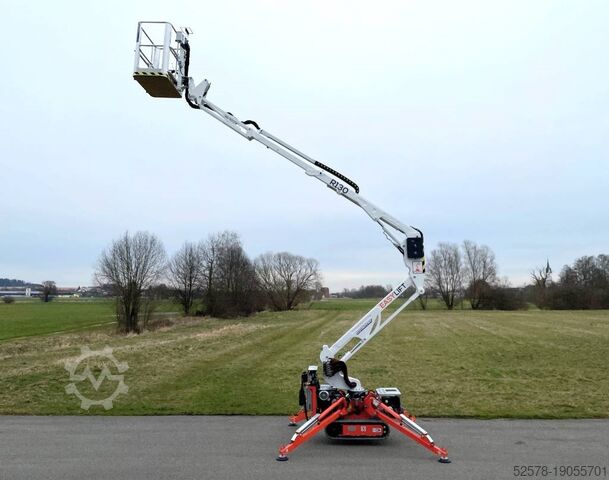 Articulated boom lift EasyLift R 130