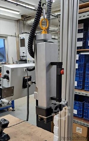Máquina de ensayo de tracción JHSP Rychnov EMS21-U-5kN