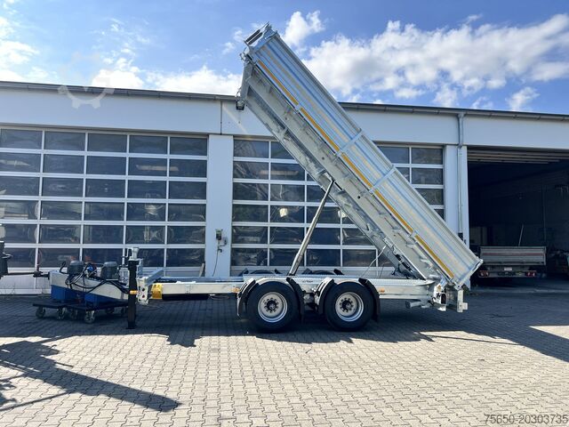 Remolque volquete Möslein TTD 19 B  neuer 19 t Tandemkipper- Tieflader hydraulischer Klappe