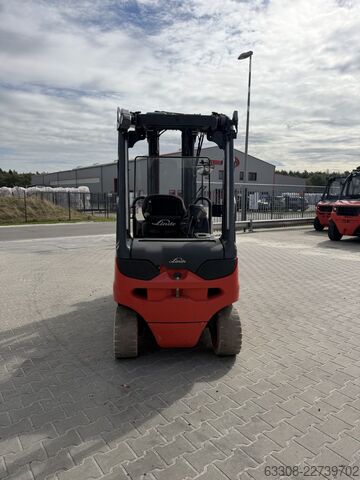 رافعة شوكية كهربائية ذات 4 عجلات Linde E25RL-01