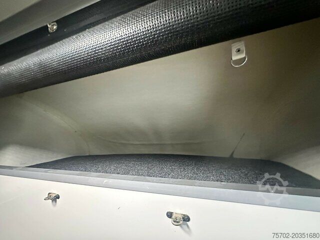 Transportador de gado Renault Master Haras 1-2 Pferde Automatik Aluaufbau