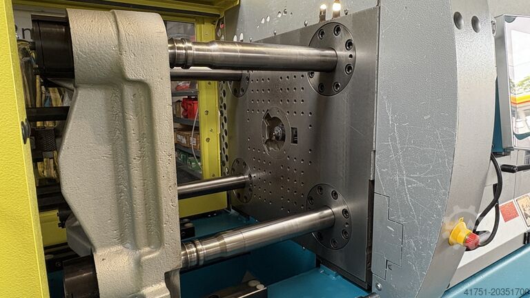 Injection moulding machine DR. BOY BOY 90E