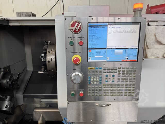 CNC-Drehmaschine mit Stangenförderer HAAS ST-20