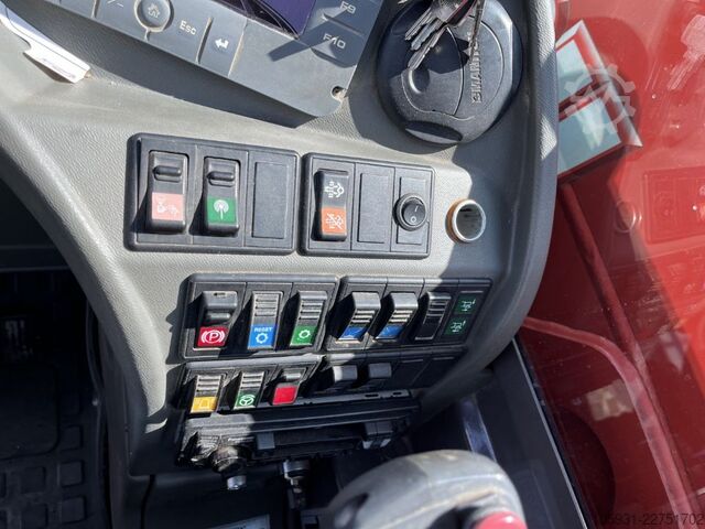 Forklift teleskopik berputar Manitou MRT1840