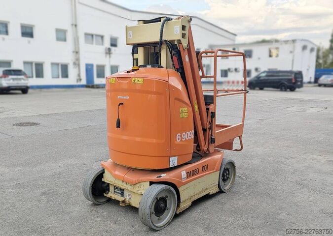 টেলিস্কোপিক প্ল্যাটফর্ম JLG Toucan T8E
