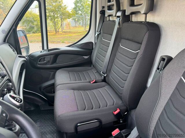 패널 밴 IVECO Daily 35S14 Hi-Matic Kastenwagen *Klima*Tempomat