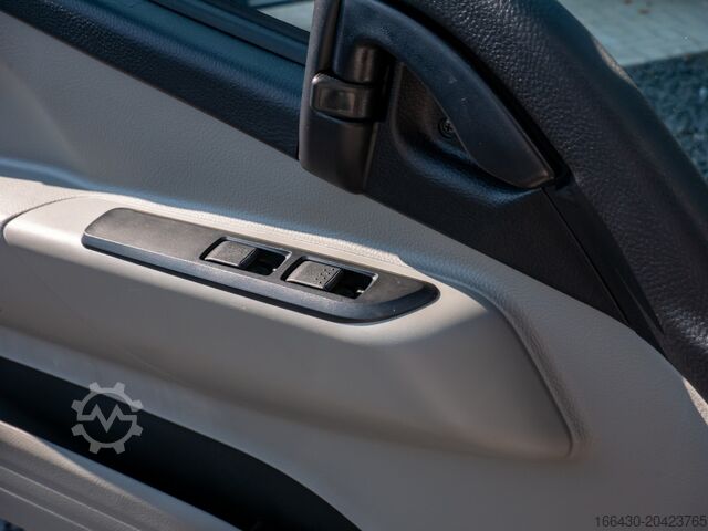 Van FUSO Canter 6S15 Jotha Absetzkipper AHK Einparkh.