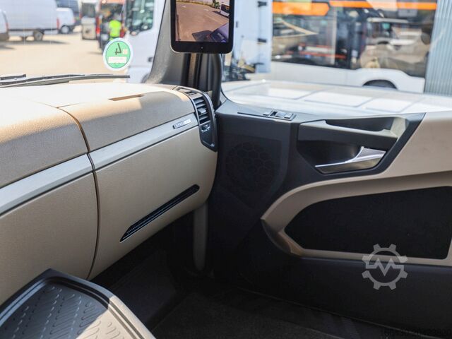 Tractor estándar Mercedes-Benz eActros 600 LS 4x2