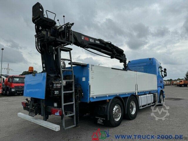 משאית שטוחה Scania R 560 V8 Kran HIAB 185K hebt bei 11m = 1.500kg