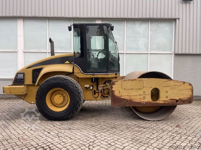 Single drum roller CAT CS 573 E       2004