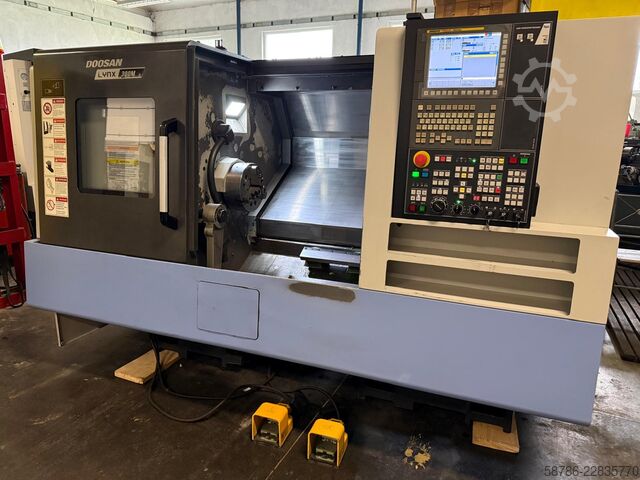 CNC strug DOOSAN Lynx 300M