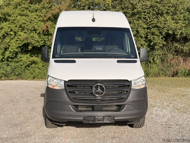 Hátíð loftrými sendibíll Mercedes-Benz Sprinter 319 L2H2 V6 3,0L AHK-3,5T Kamer