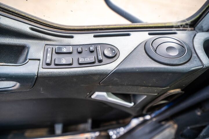 حقيبة سفر MAN TGA 33.363 FDAK- 6x6 + LABO