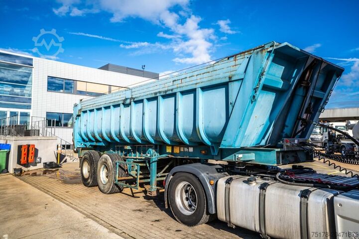 شاحنة قلابة BENALU FRUEHAUF DF33