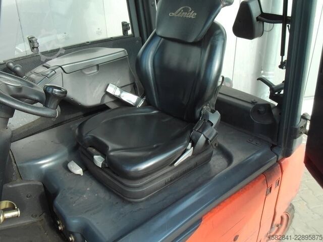Elektrisk 4-hjuls gaffeltruck LINDE E 20 PL - 02