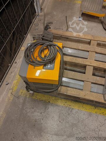 מעגלי משטחים Jungheinrich ERC 212 2.9m/ 2020y/ free lift/ 4901mh