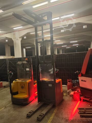 מעגלי משטחים Jungheinrich ERC 212 2.9m/ 2020y/ free lift/ 4901mh