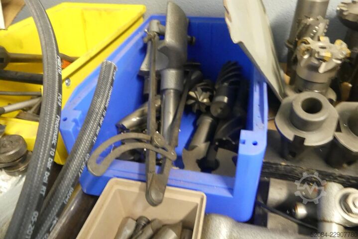 Gereedschapfreesmachine Deckel FP2
