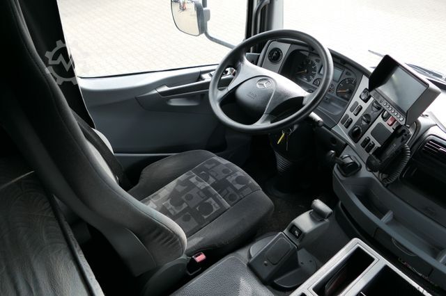 Xe tải vận chuyển ô tô MERCEDES-BENZ Atego 822 Autotransporter Geschloss. Automatik