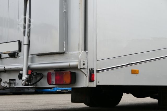 Βαν μεταφοράς αυτοκινήτων MERCEDES-BENZ Atego 822 Autotransporter Geschloss. Automatik