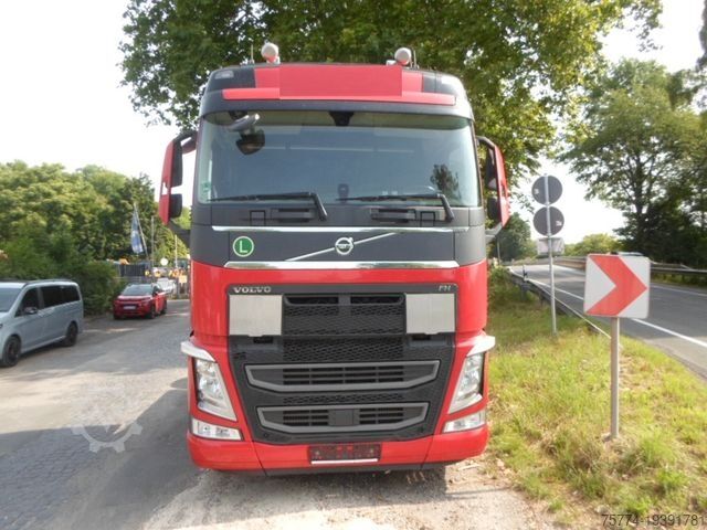 Standarta vilcējs VOLVO FH 500/ Globetrotter