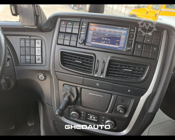 Đầu kéo tiêu chuẩn IVECO AS260 - AS260SY/FP-CM