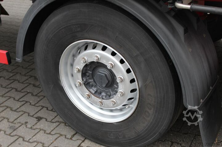 箱式挂车 Geidobler koffer 2-Achser JOST