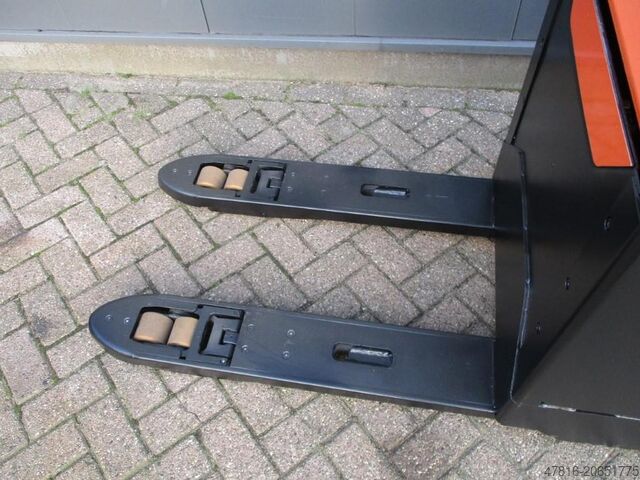 Niederhubwagen TOYOTA LPE250