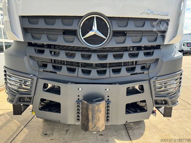 Zware belasting Mercedes-Benz Arocs 4058 AS 6x6 Tractor Head 180T Push Pull E...