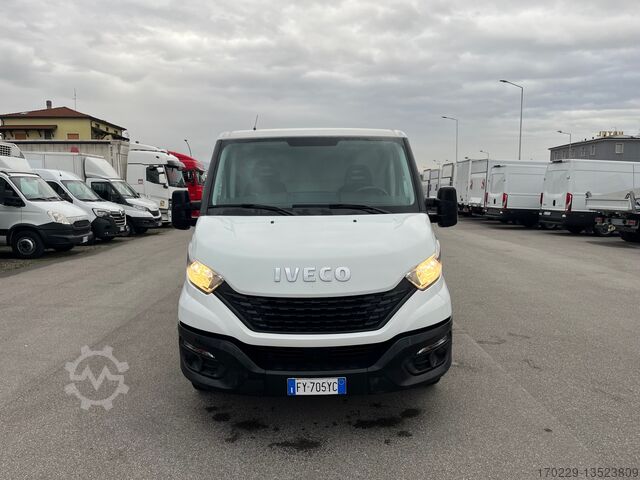 Furgonetas Iveco DAILY 35S12
