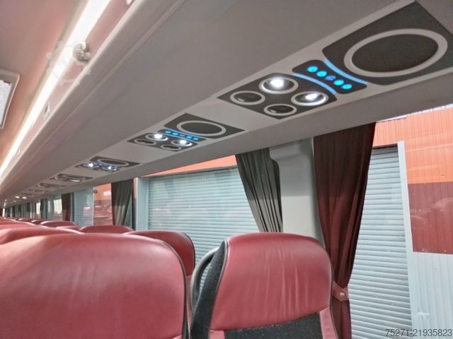 Autocarro de dois andares VAN HOOL TDX27 Astromega | 91+1+1 Sitze