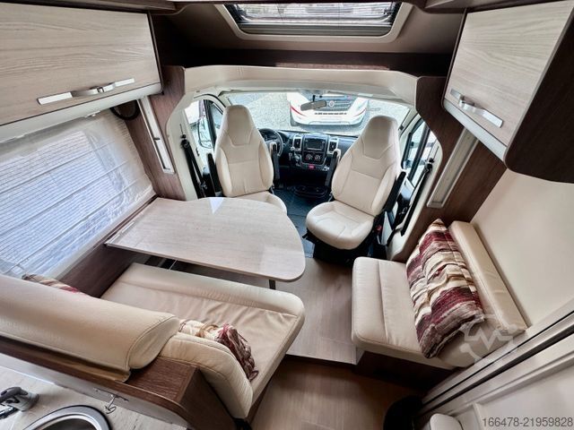 Autocaravana semi-integrada BÜRSTNER Ixeo Time it 726 *Einzelbetten-Hubbett*