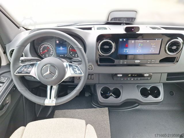 Autocaravana semi-integrada HYMER/ERIBA B-Klasse MC T 600 Hubbett