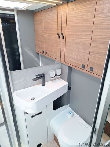 Autocaravana semi-integrada HYMER/ERIBA B-Klasse MC T 600