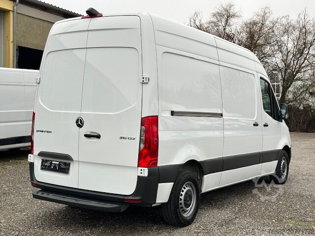 Yüksek tavanlı panelvan Mercedes-Benz Sprinter 315 CDI L2H2 DAB MBUX KlimaKam