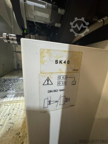 Verticale bewerkingscentrum DMG MORI CMX 70 U