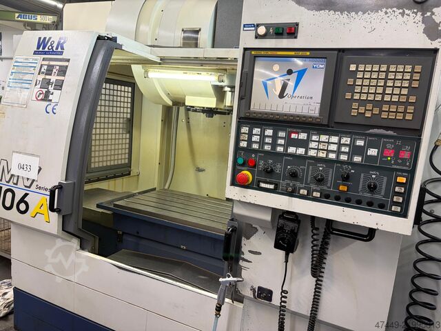 Centro de maquinação vertical YCM MV106A