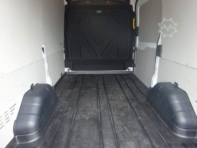 Ван с висока покривка FORD Transit Kasten 290 L2H2 LKW VA startup Klima