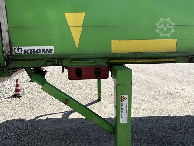 Vaihtolava tasalavallaVaihtolava lavallaVaihtoalusta lavalla Krone Baustoff 7,45 Multilockrahmen Türen