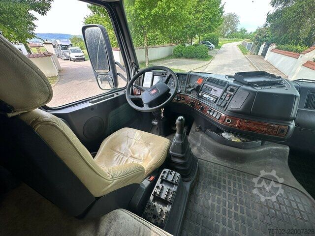 Furgoneta Volvo FH 12 6-7 Pferde Popout Wohnmobilzulassung